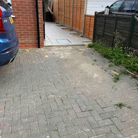 En-Suite Double Room - Private Entrance & Free Parking West Drayton  Exterior photo