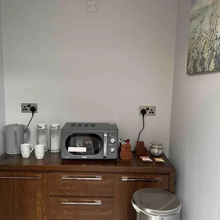 En-Suite Double Room - Private Entrance & Free Parking West Drayton  Exterior photo