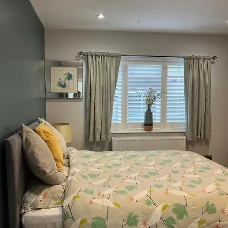 En-Suite Double Room - Private Entrance & Free Parking West Drayton  Exterior photo