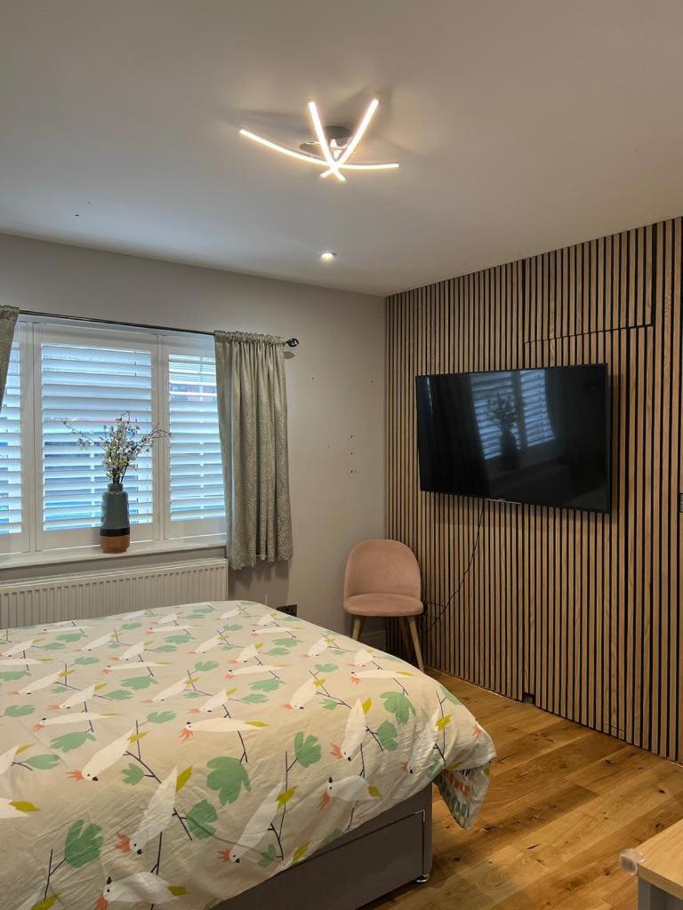 Appartamento En-suite Double - Private Entrance & Free Parking